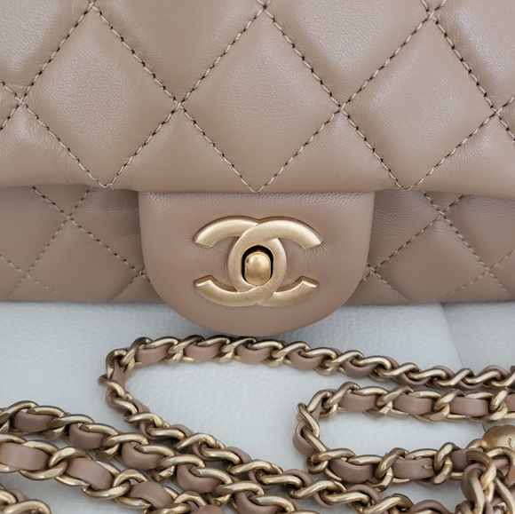 Chanel 22b, Mini rectangle with ghw, Pearl crush, BNIB - Picture 2 of 16